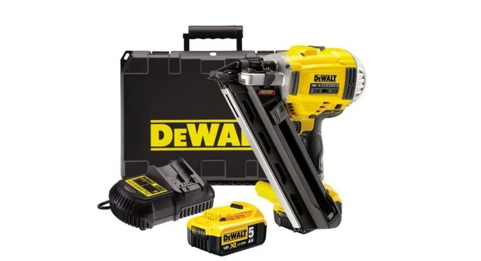 DeWALT DCN692P2 18V Li-Ion Accu Constructie Tacker Set (2x 5.0Ah Accu) In Koffer - 50-90mm - Koolborstelloos - DCN692P2-QW 1 DeWALT DCN692P2 18V Li-Ion Accu Constructie Tacker Set (2x 5.0Ah Accu) In Koffer - 50-90mm - Koolborstelloos - DCN692P2-QW