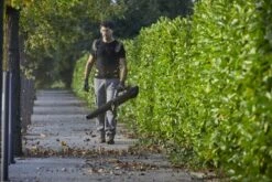 Stiga BL 980 R Benzine Bladblazer - 75,6cc - 2-takt - 100m/s - 25m³/min - 3,1kW 28 Stiga BL 980 R Benzine Bladblazer - 75,6cc - 2-takt - 100m/s - 25m³/min - 3,1kW -Pro Gereedschap Verkoop 7ae70c093e7d82bb56f2be83e4d5c1bd