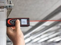 Leica Disto D2 BT Afstandsmeter - Bluetooth - 100m - 837031 -Pro Gereedschap Verkoop dc75e36c18d05a4579c36a3f814f744b