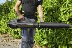 Stiga BL 980 R Benzine Bladblazer - 75,6cc - 2-takt - 100m/s - 25m³/min - 3,1kW 35 Stiga BL 980 R Benzine Bladblazer - 75,6cc - 2-takt - 100m/s - 25m³/min - 3,1kW -Pro Gereedschap Verkoop e81f04dc2f6f8abe1e2aa9293de49a3c